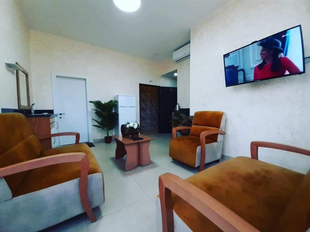Dolphin Suites Hotel Jericho Exterior foto